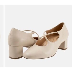 Trotters Women's 10 Demi Slip-On Heeled Leather Pump Nude Ivory New‎ $125